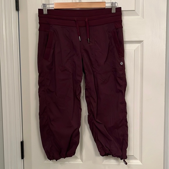 lululemon athletica Pants - Lululemon dance studio cropped joggers